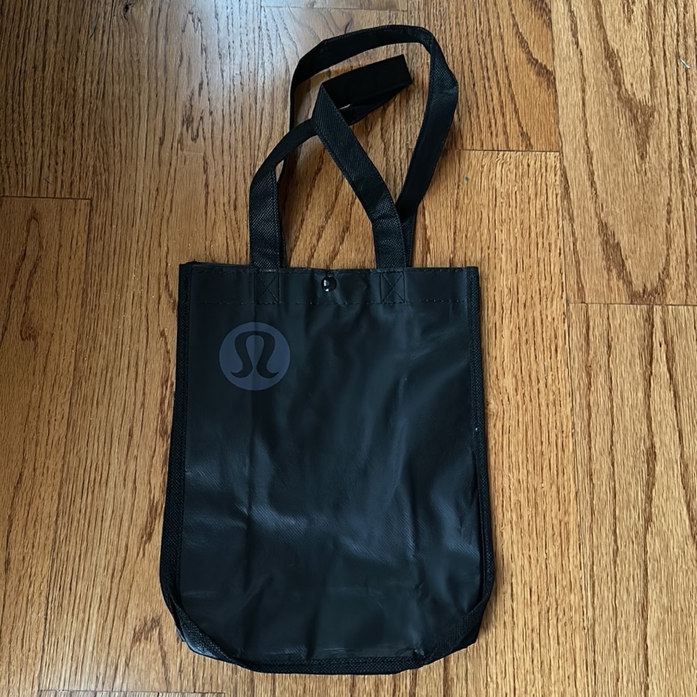 Lululemon Oliver Wendell Holmes Small Reusable Tote - Picture 2 of 7